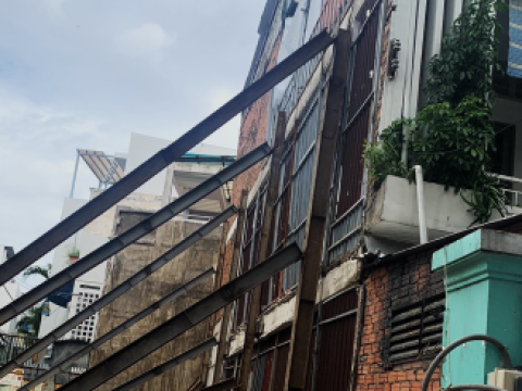 DỊCH VỤ XU LÝ NHÀ NGHIENG GIA CO MONG TP HCM